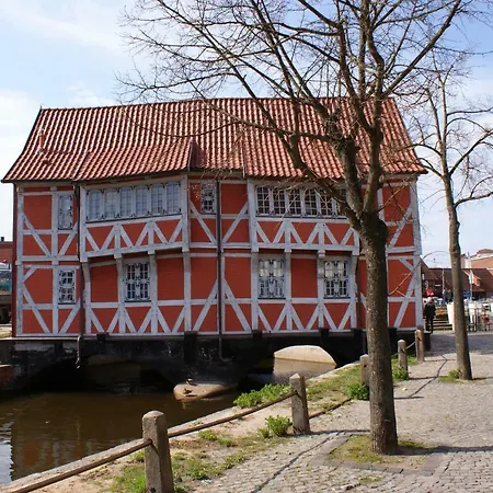 Ferienbungalow Mit Terrasse & Parkplatz - Abc168 By Abcwismar *