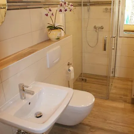 Ferienbungalow Mit Terrasse & Parkplatz - Abc168 By Abcwismar *