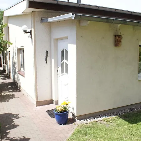 Ferienbungalow Mit Terrasse & Parkplatz - Abc168 By Abcwismar Holiday home Wismar